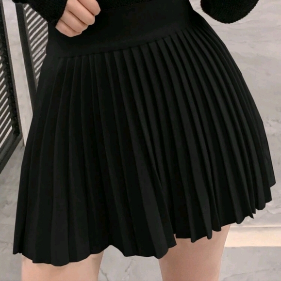 Dresses & Skirts - Women's Solid Color Short Pleated Sweater Skirt, Autumn/Winter